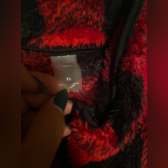 Vest - Picture 2 of 2